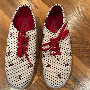 Minnie Mouse women’s lace up flat sneaker polka dot‎ with Minnie size 8 Disney